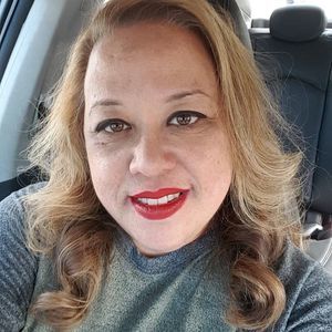 Meet your Posher, Nikki